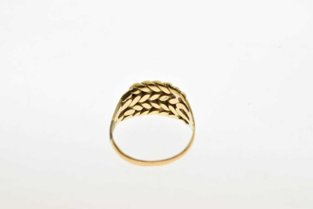 18ct gold wheatsheaf ring - Image 4 of 6