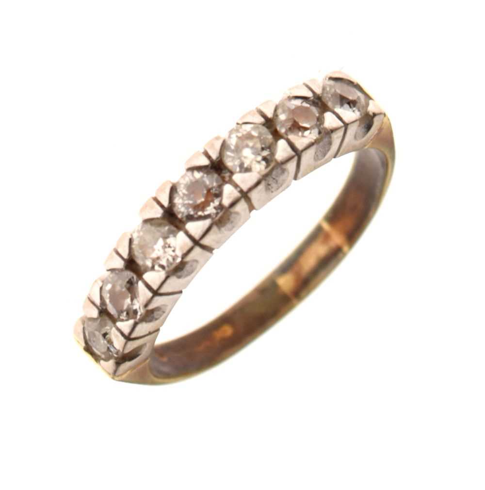 18ct gold half-eternity ring, set seven diamonds