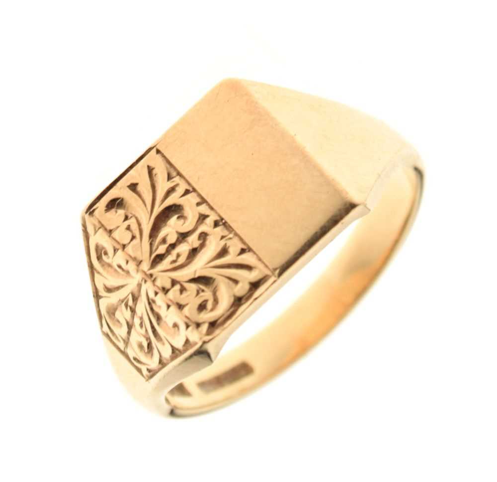 9ct gold signet ring, 5.8g