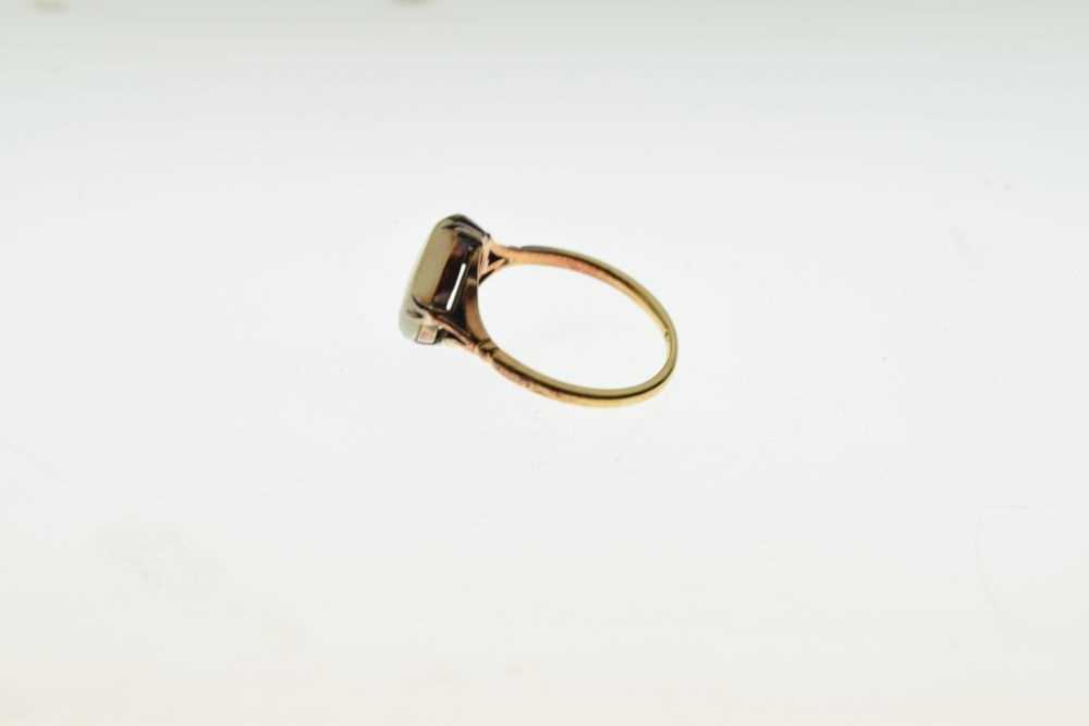 18ct gold opal single stone ring - Image 3 of 5