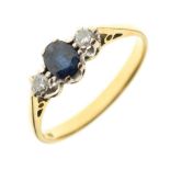 18ct gold three-stone ring