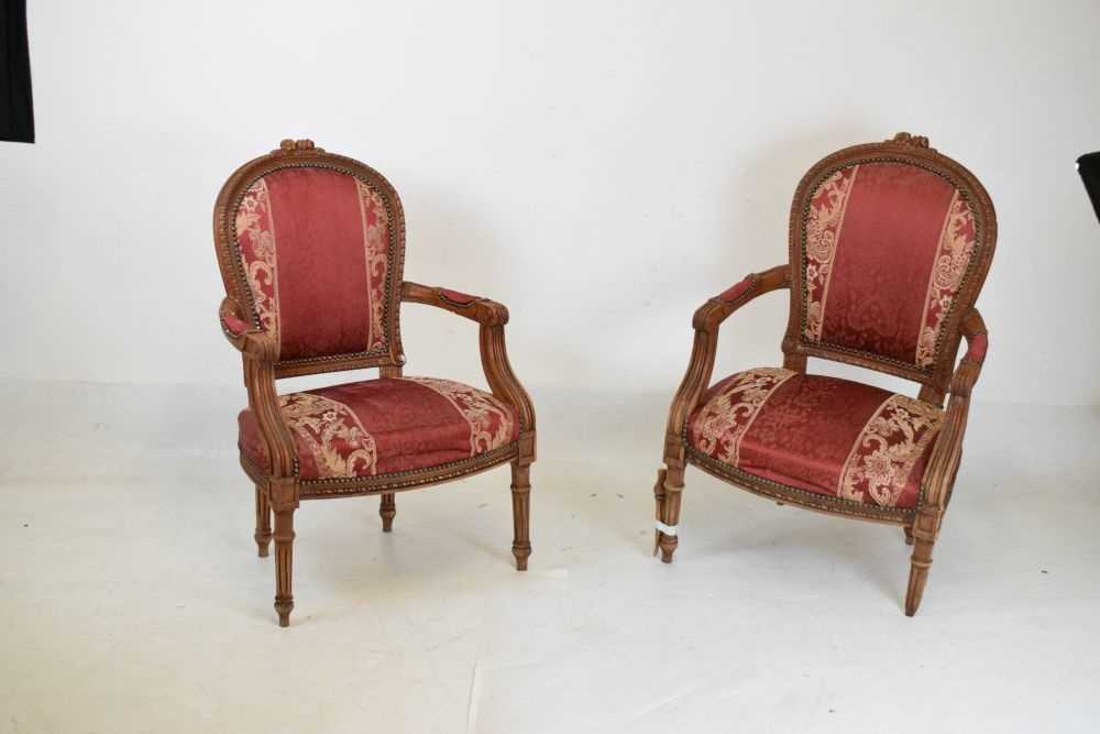 Pair of French style fauteuil chairs - Image 2 of 6