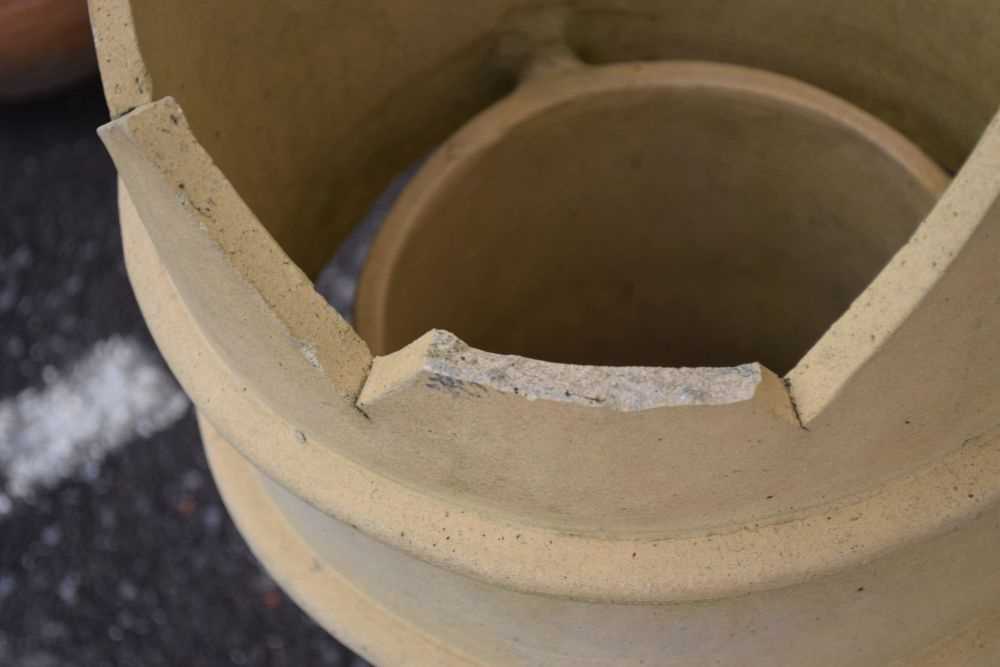 Stoneware Crown chimney pot - Image 3 of 5