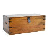Hardwood trunk or bedding chest