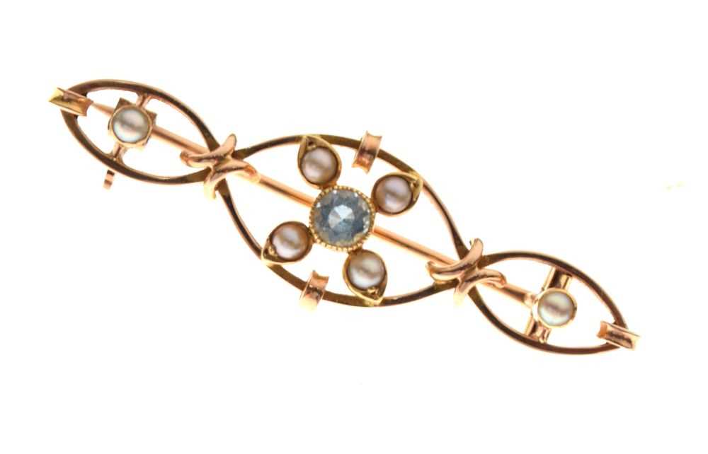 Pearl and gem set brooch, cased