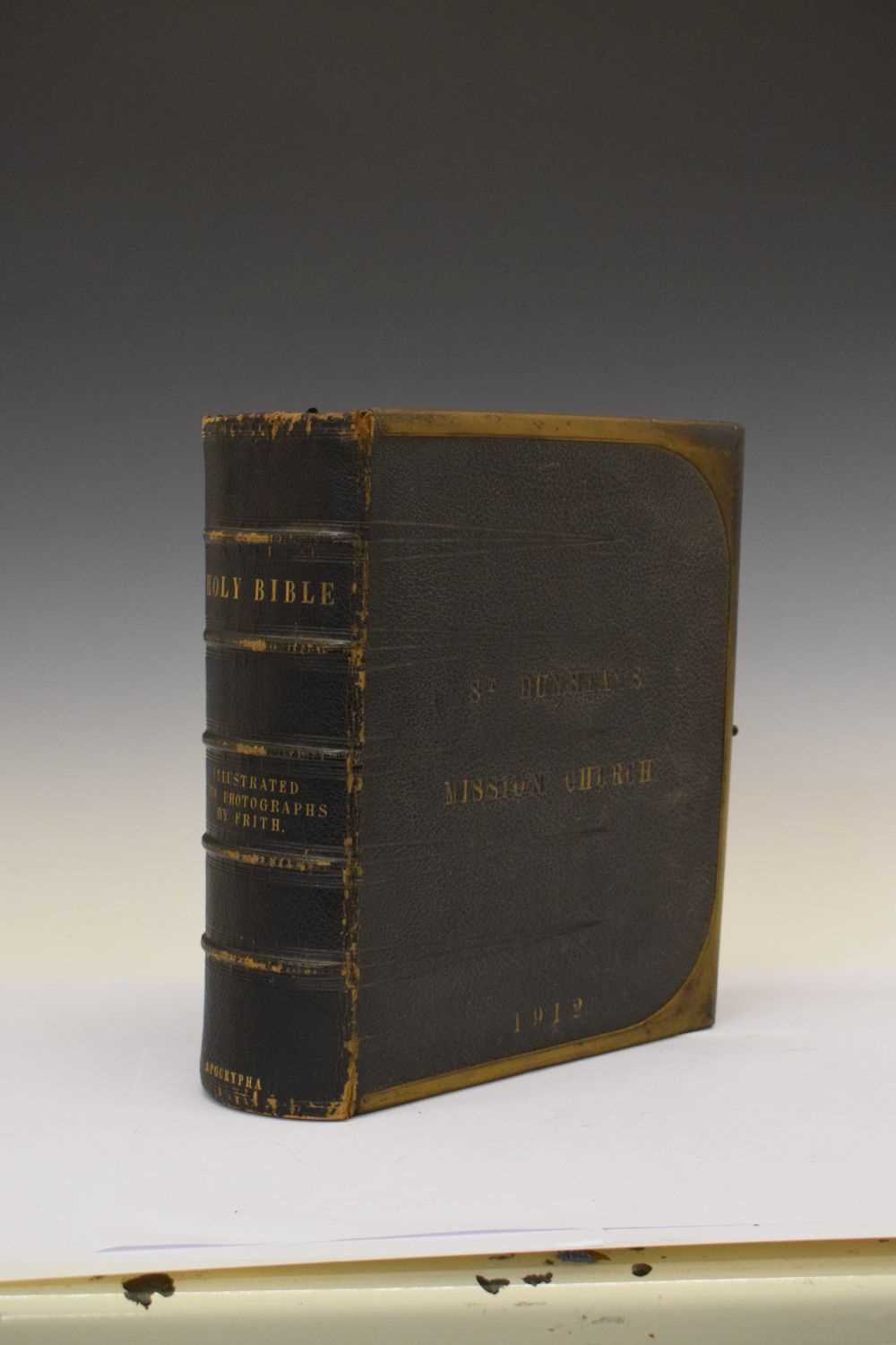 Victorian leather-bound Bible - Image 16 of 29