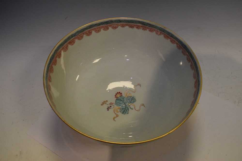 Chinese Export bowl (restoration) - Image 2 of 6