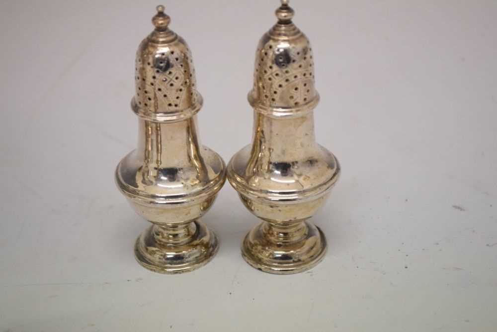 Various silver items to include pair of Edward VII silver pepperettes - Image 9 of 9