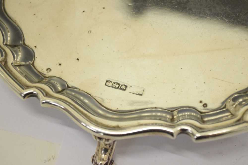 George V silver salver or card tray - Image 3 of 5