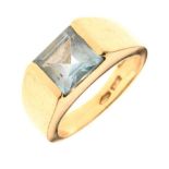 '750' ring set single blue topaz