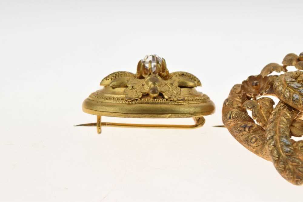 Victorian yellow metal brooch, and two gilt metal brooches - Image 7 of 10