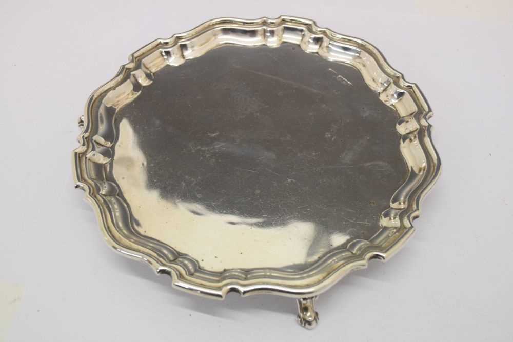 George V silver salver or card tray - Image 4 of 5