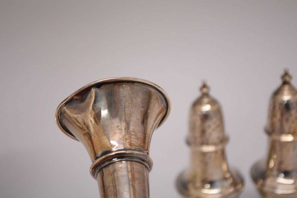 Various silver items to include pair of Edward VII silver pepperettes - Image 6 of 9
