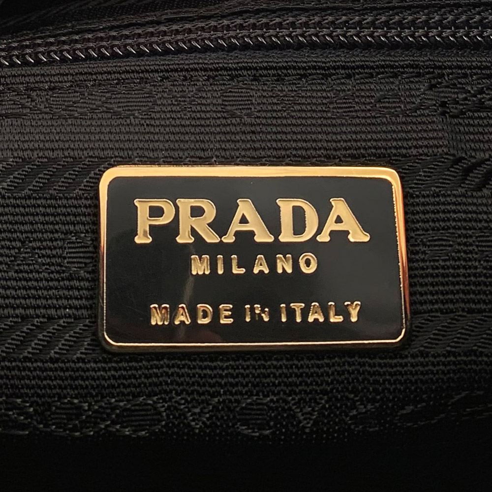 Prada, vintage shoulder bag numbered B3405 21x28x12 cm. - Image 5 of 6