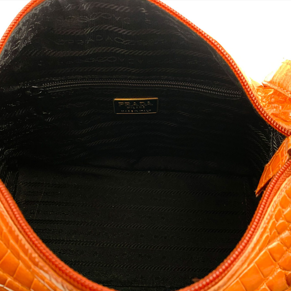 Prada, vintage shoulder bag numbered B3405 21x28x12 cm. - Image 6 of 6