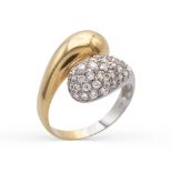 18kt two color gold and diamond contrarie ring weight 6,4 gr.