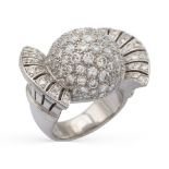 Platinum and diamond ring 1940/50s, marks France weight 20,7 gr.