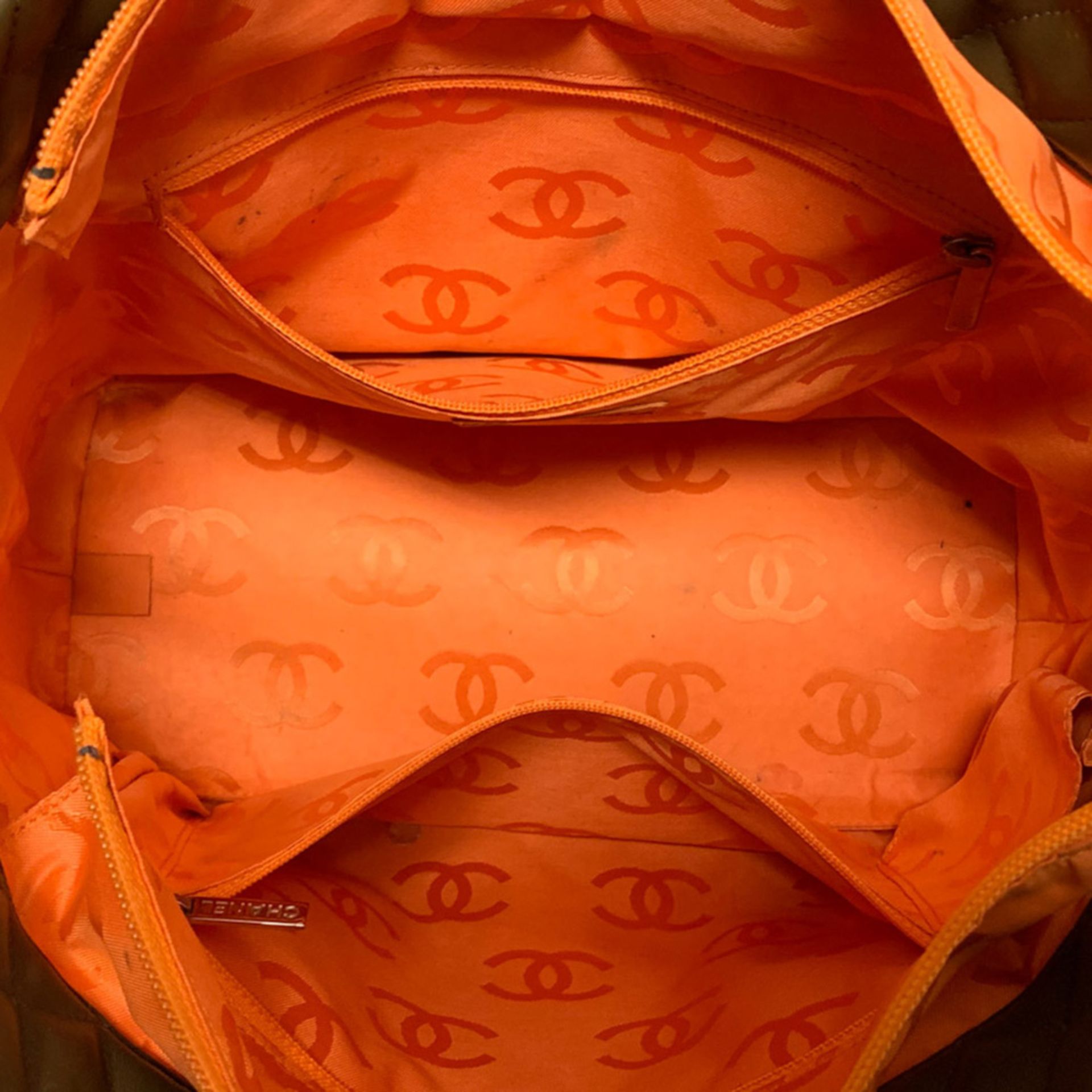 Chanel collezione Cambon Large Python CC, shoulder bag 2000s 30x25x15 cm. - Image 6 of 6
