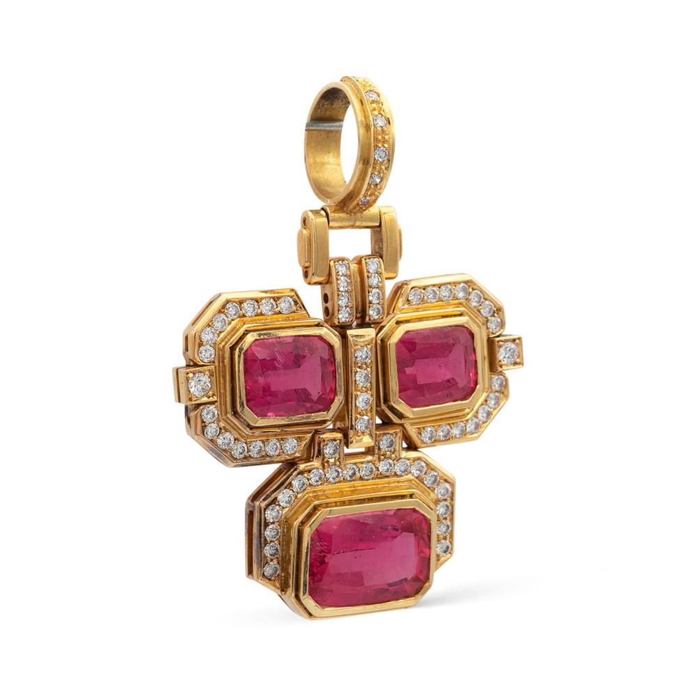 18kt yellow gold and rubelite geometric pendant weight 24,4 gr