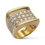 18kt yellow and white gold and diamond band ring weight 9,3 gr.