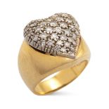 18kt yellow gold and diamond heart shaped ring weight 7,3 gr.