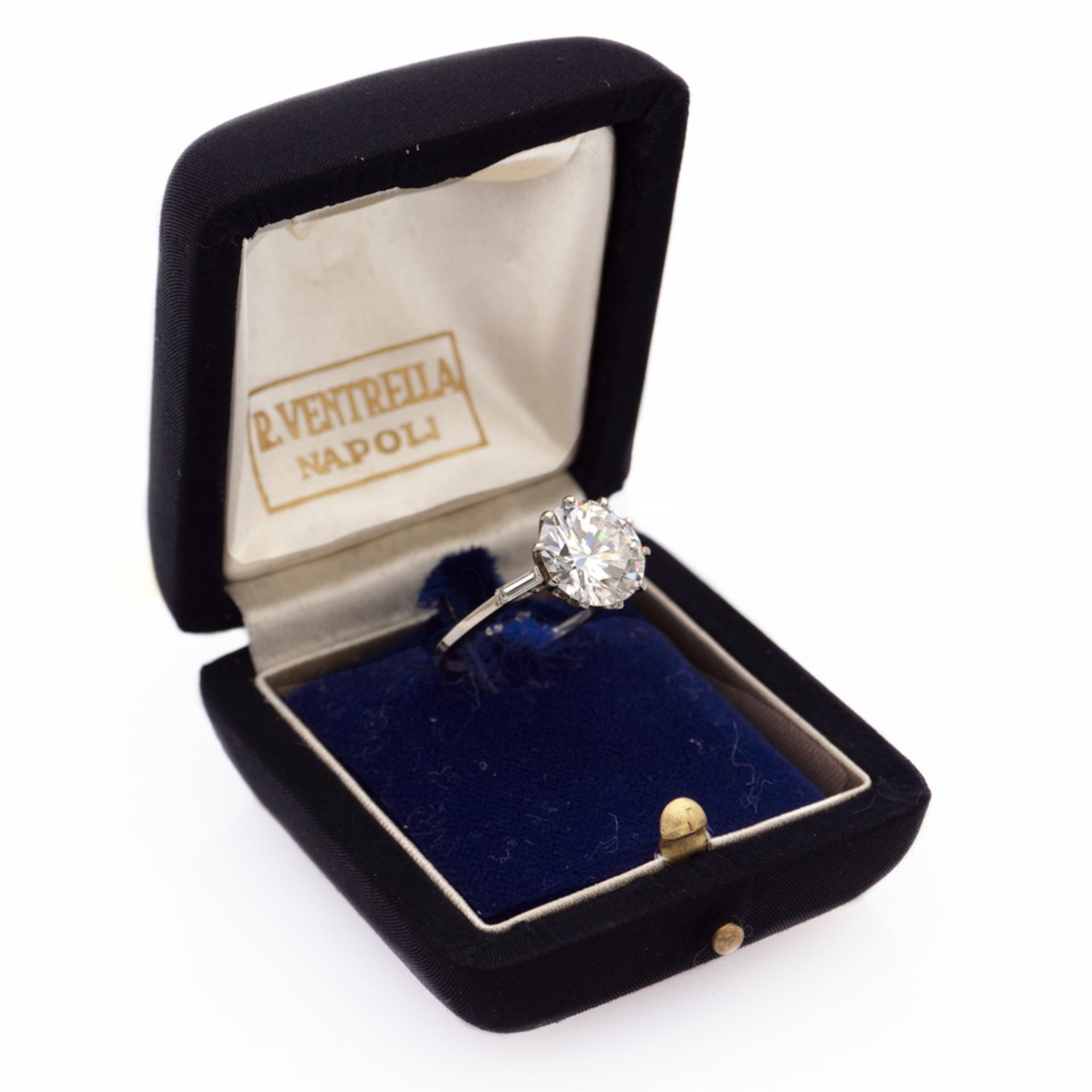 Solitaire brilliant cut diamond ring 3,32 ct weight 2,5 gr. - Image 2 of 2