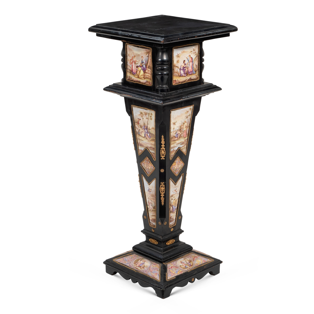 Ebonized wood and polychrome enamel column Vienna, 19th-20th century 96x38x38 cm.