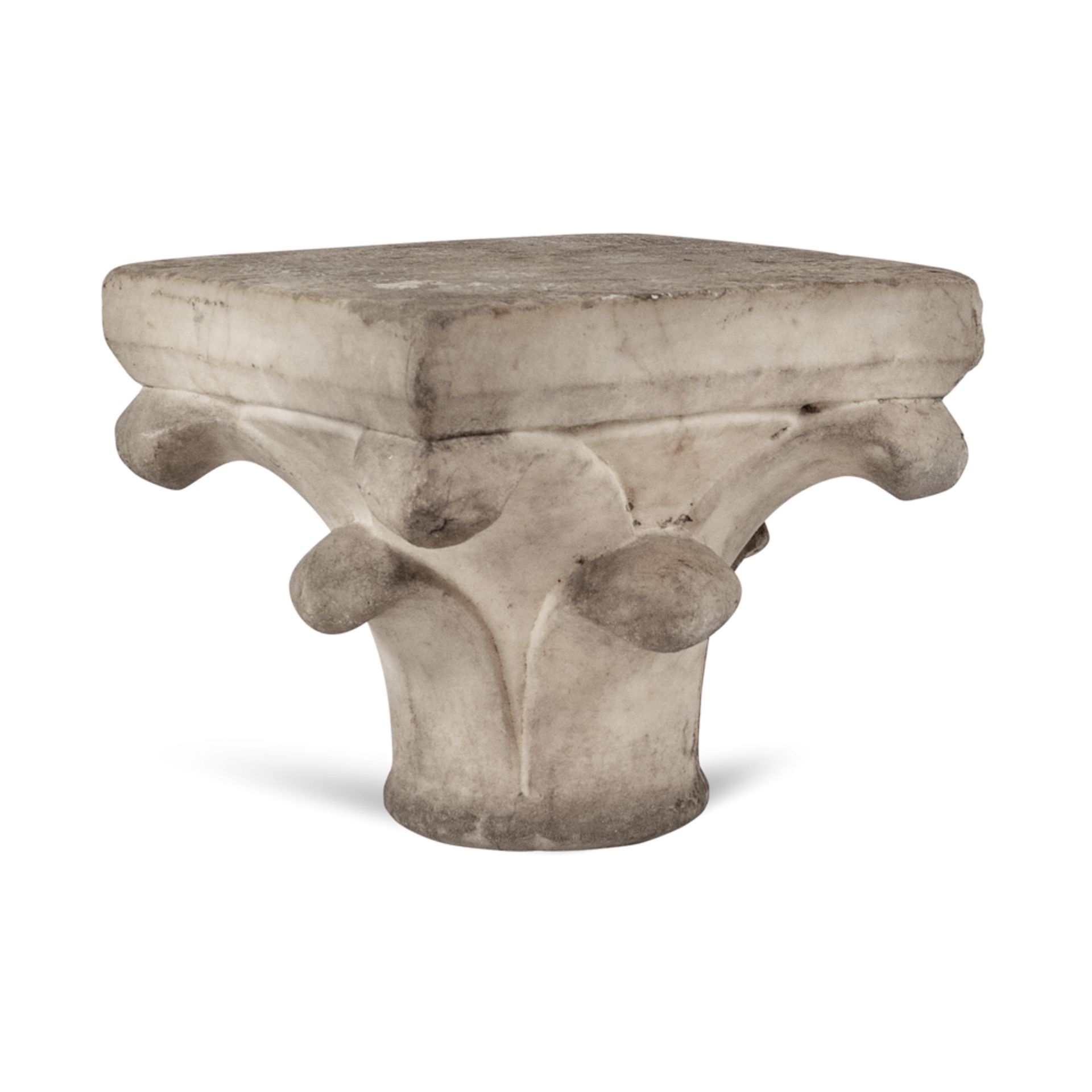 White marble Medieval style capital Italy, 19th century 25x24x24 cm.