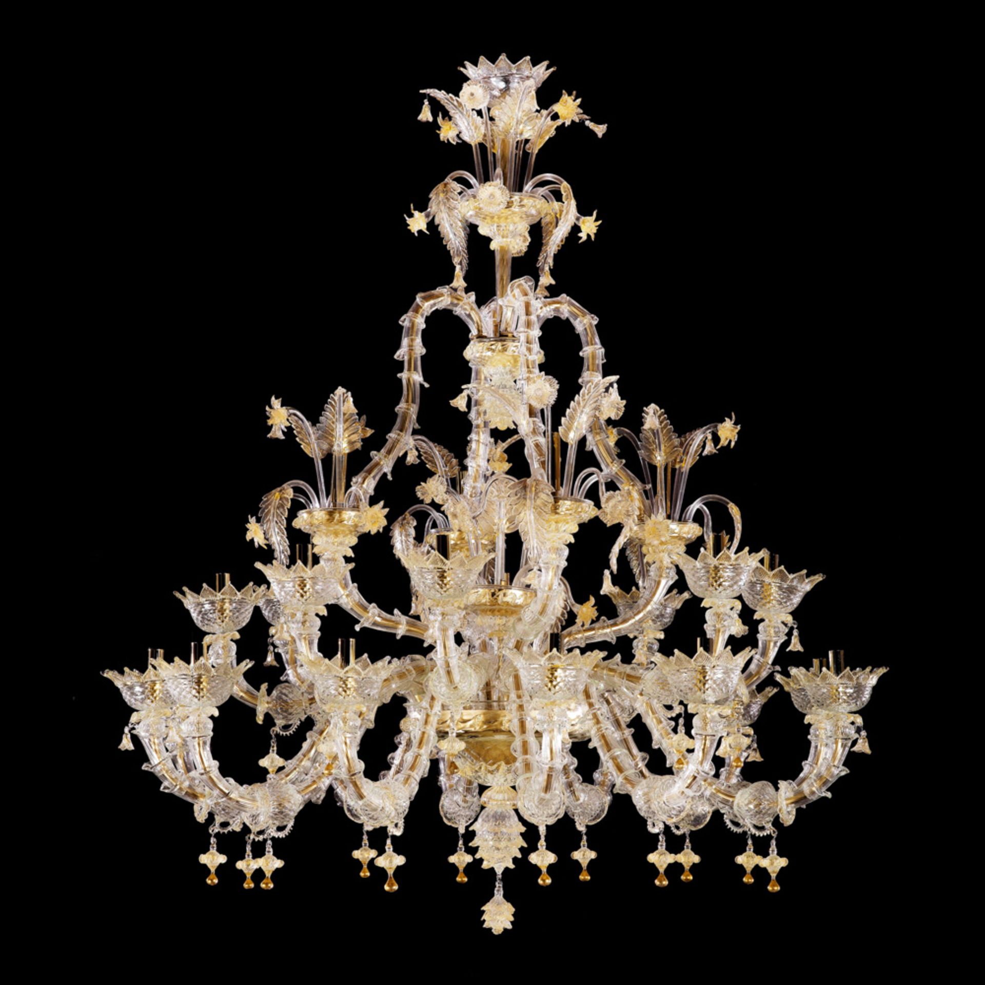 Rezzonico 28-lights chandelier Murano, 20th century 175x140 cm.