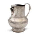 Silver carafe Italy, 20th century weight 791 gr