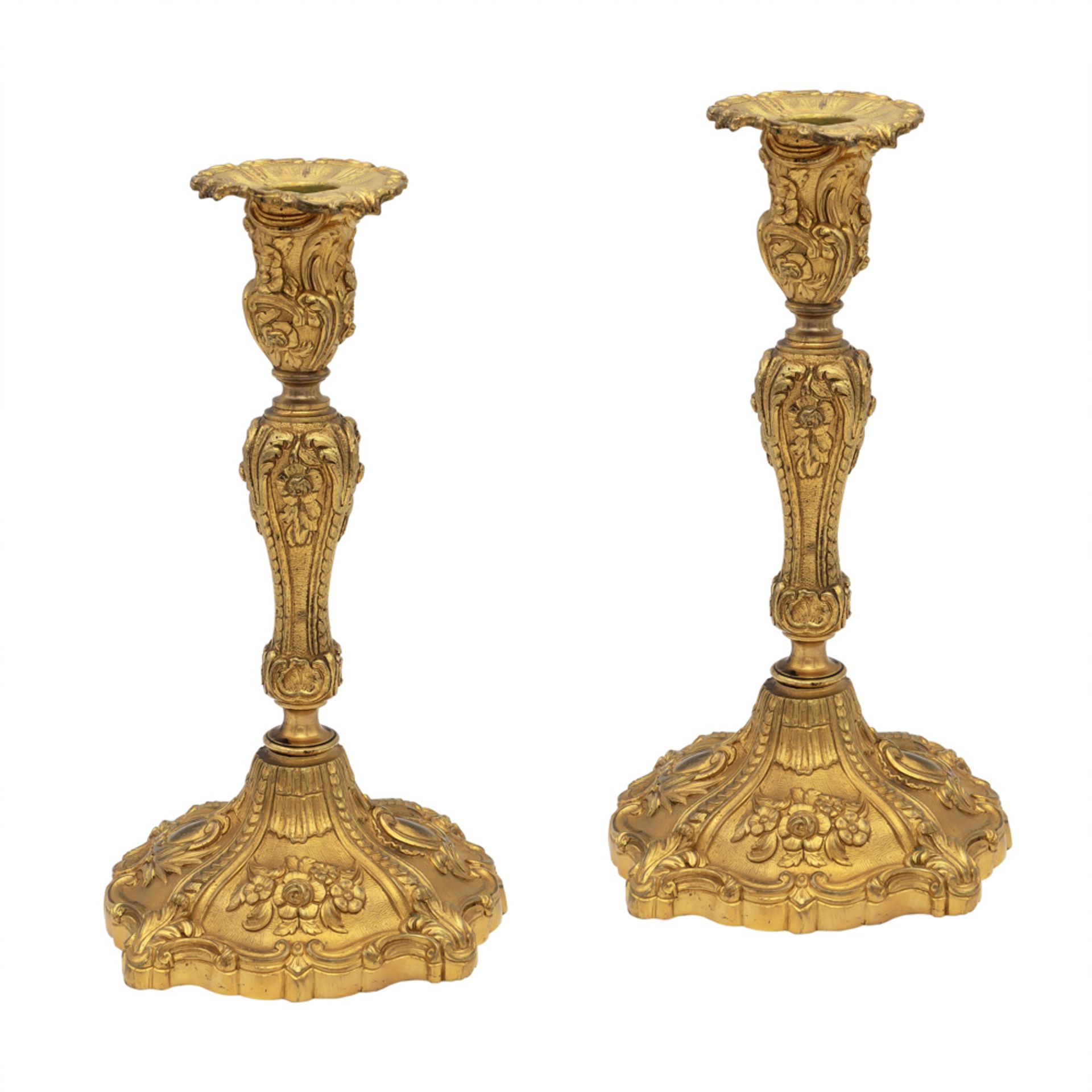 Pair of gilt bronze candlesticks France, 19th-20th century h. 22 cm.