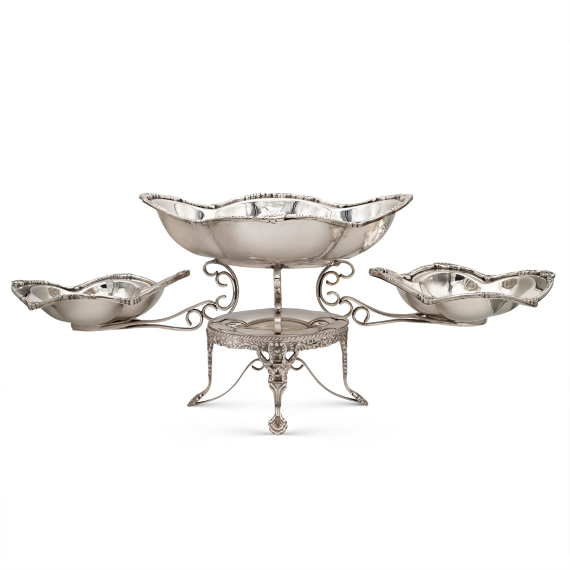 Silver metal erpegne 20th century 22x60x23 cm.