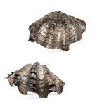 Pair of shells Italy, 20th century 8x27x19 cm.