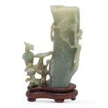 Jade vase China, 19th century 13x8x5 cm.