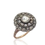 Antique gold and silver ring with coronÃ© roses