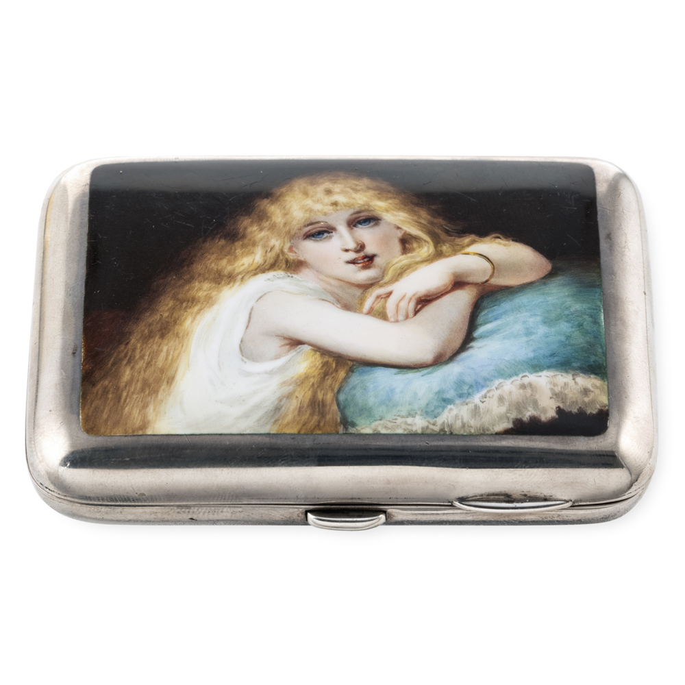 Silver and polychrome enamel Snuffbox