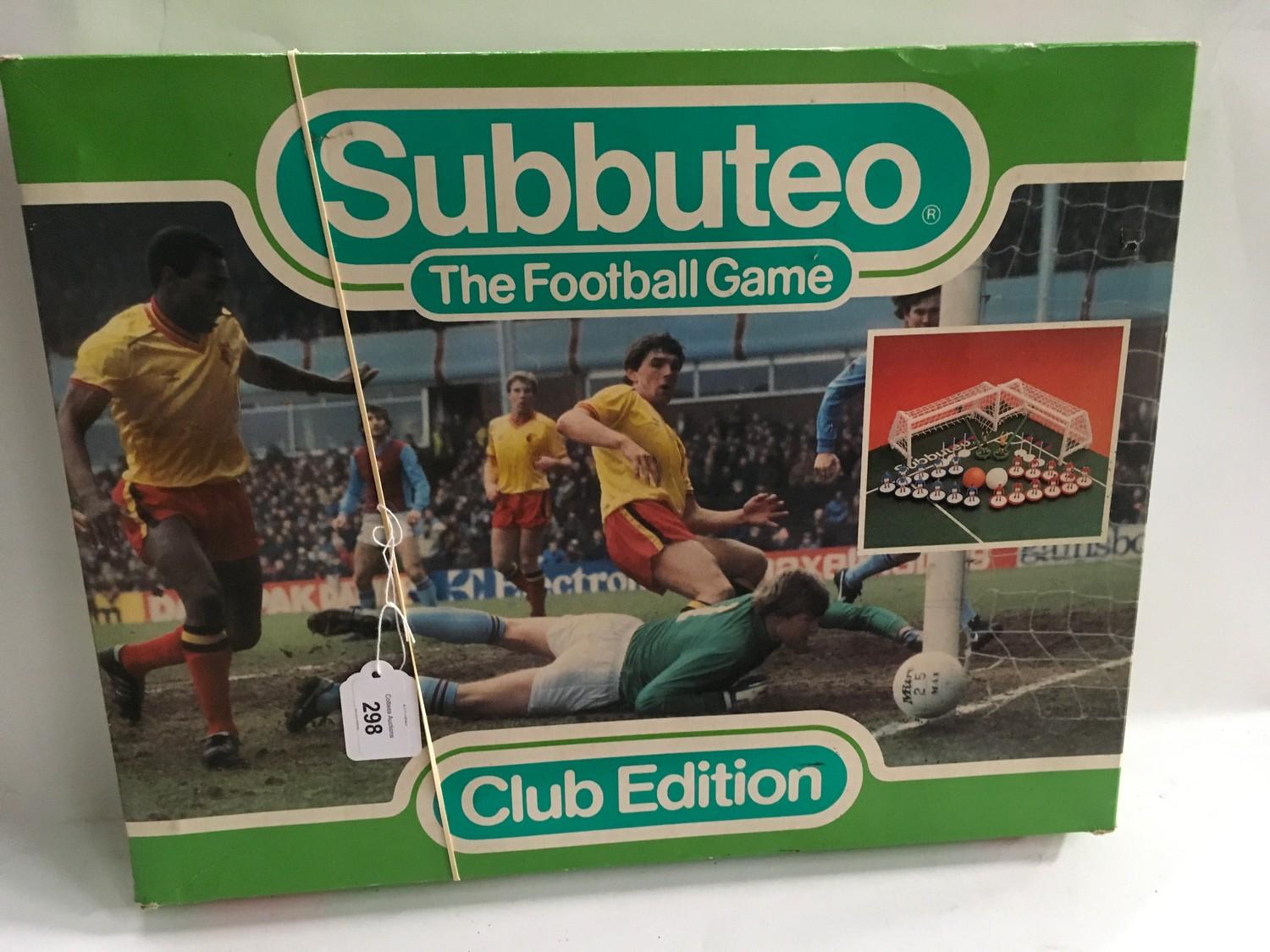 Subbuteo The Football Game Club Edition set. Seems complete but not checked.