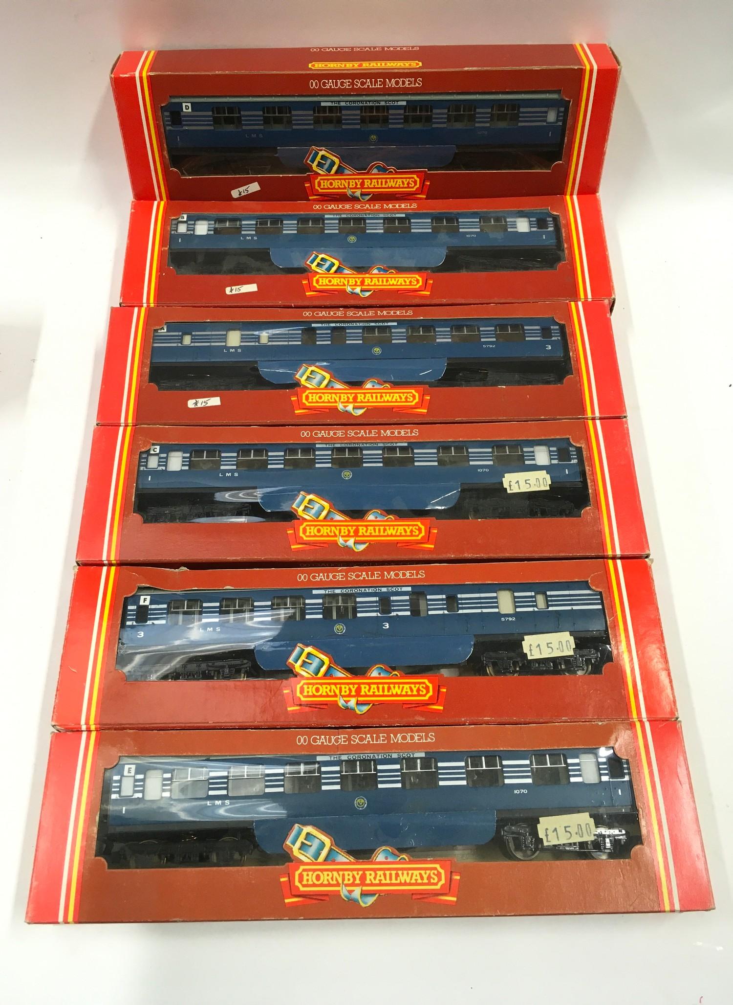 6 x boxed Hornby coaches (Coronation Scot) - see photo for details.