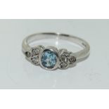 18ct gold ladies aquamarine and diamond ring size L