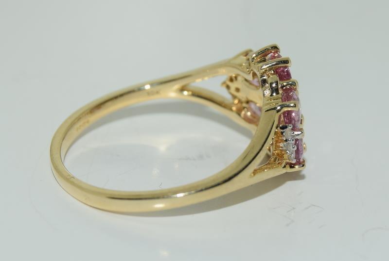 9ct gold ladies pink sapphire ring size N - Image 2 of 5