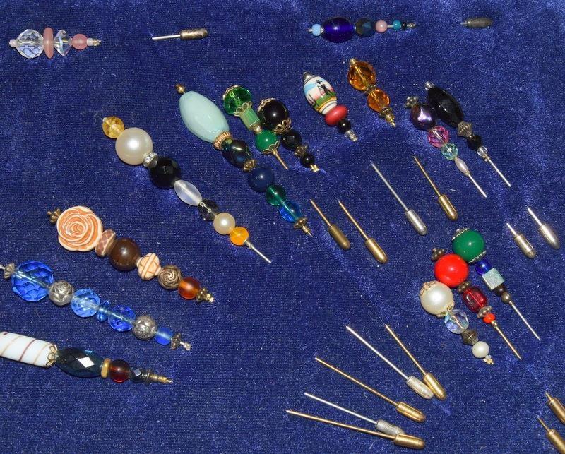 Good collection of Victorian and other ladies hat pins. - Image 5 of 5