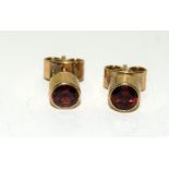 9ct gold and garnet set earrings