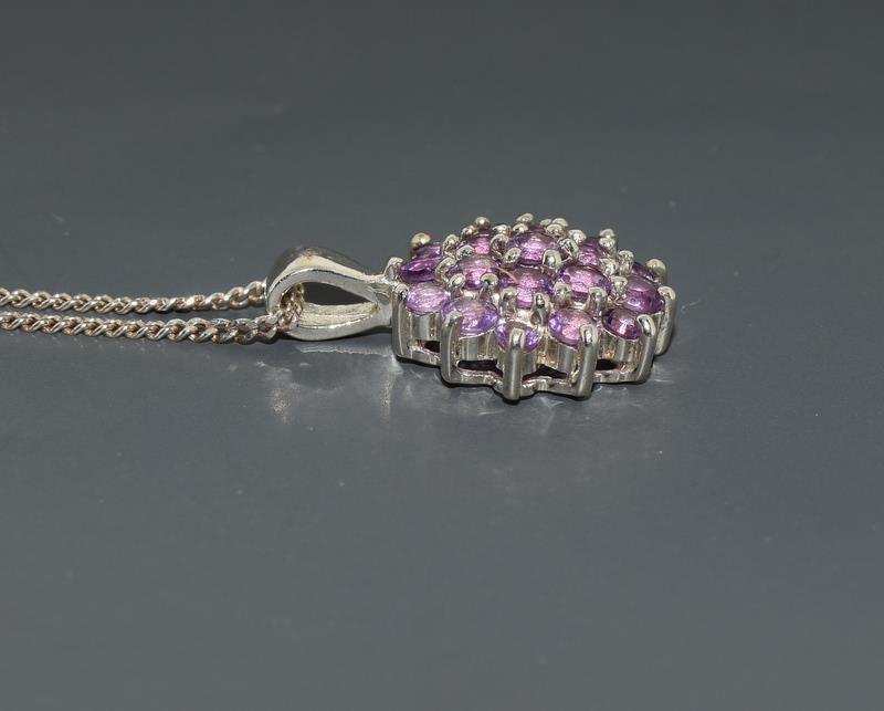An Amethyst daisy cluster 925 silver Pendant. - Image 2 of 3
