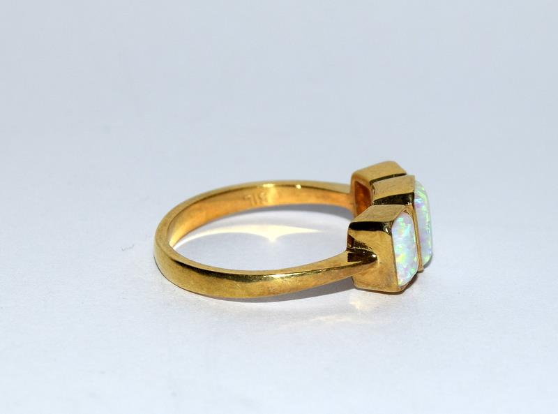 Gold on silver opaline square 3 stone ring. Size O. - Image 2 of 4