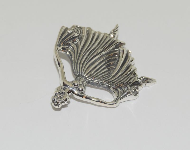 Silver art nouveau style figure of a dancer brooch - Image 2 of 4