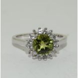 Peridot white topaz 925 silver cluster ring, size L 1/2.