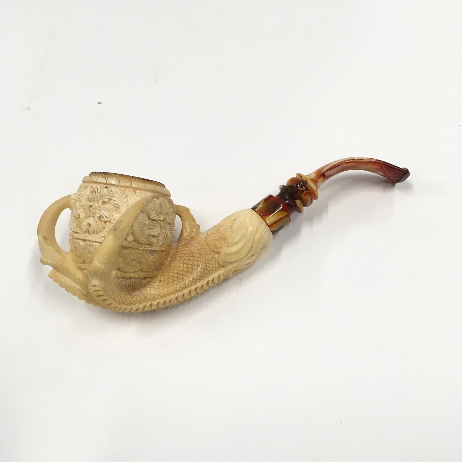 Cased Meerschaum pipe depicting a bird claw a/f - Image 2 of 8