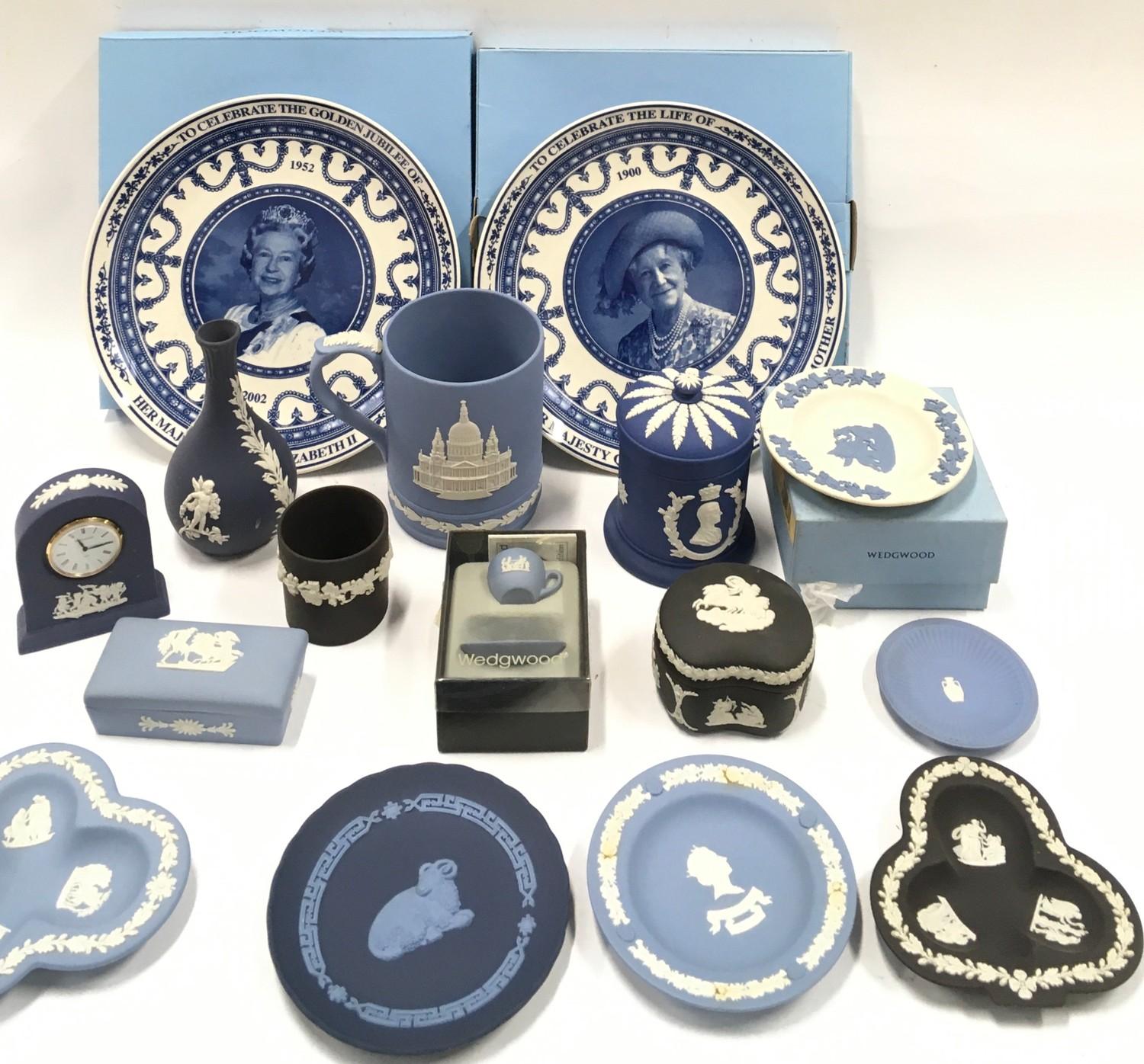 Collection of Wedgewood jasperwear (15)