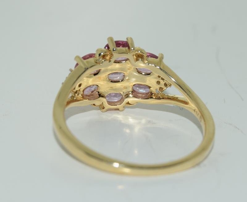 9ct gold ladies pink sapphire ring size N - Image 3 of 5