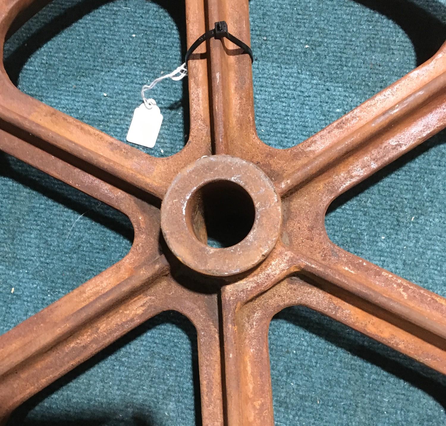 20" cast wheel. Ref 184 - Image 2 of 3